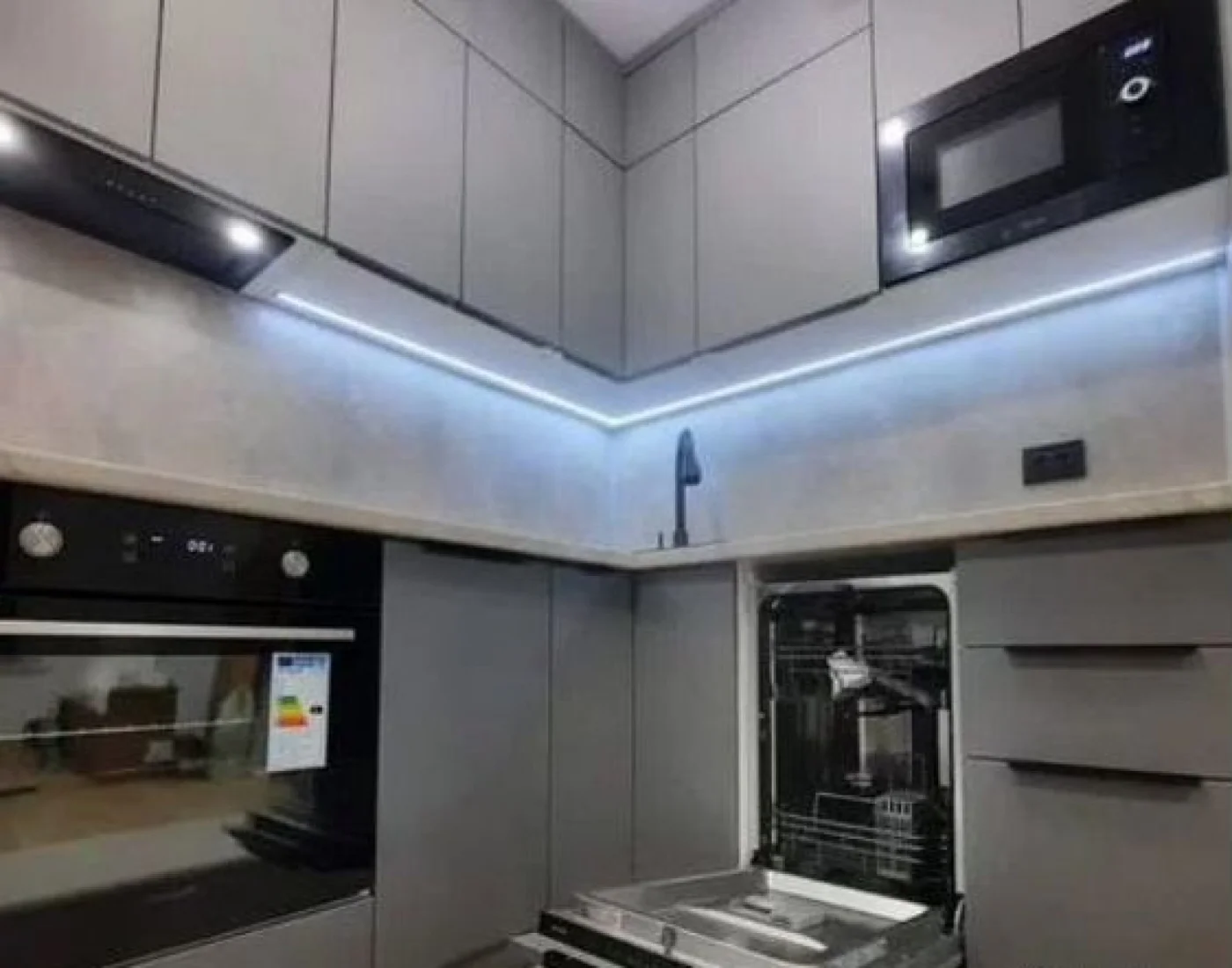 Кухня на заказ под ключ с рассрочкой от производителя